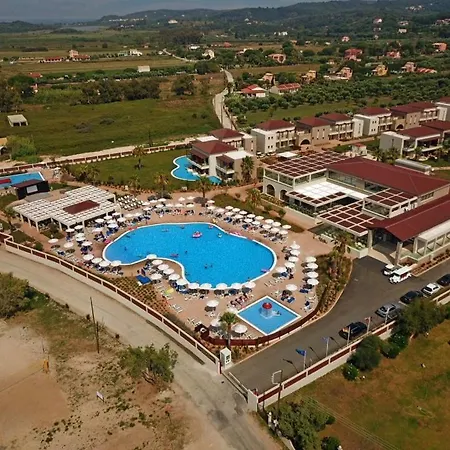 מלון Almyros Almiros Beach
