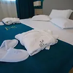 Almyros ホテル