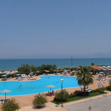 Otel Almyros 5*