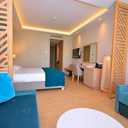 Hotel Almyros &